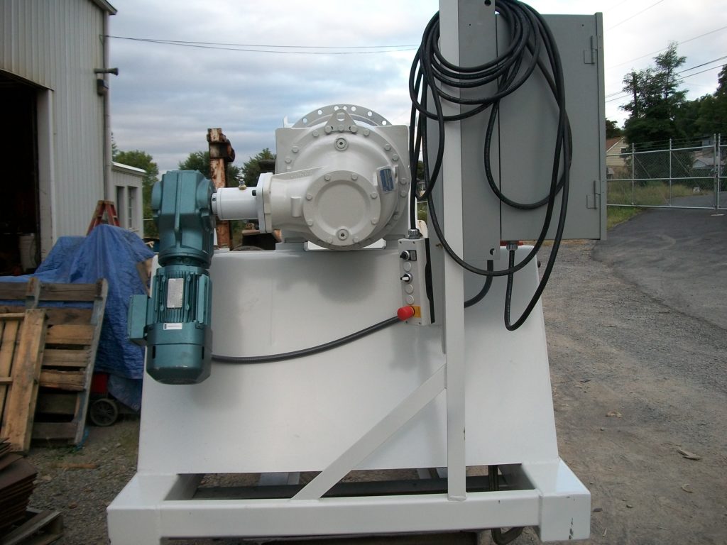 mixing unit for mushroom compost mixer